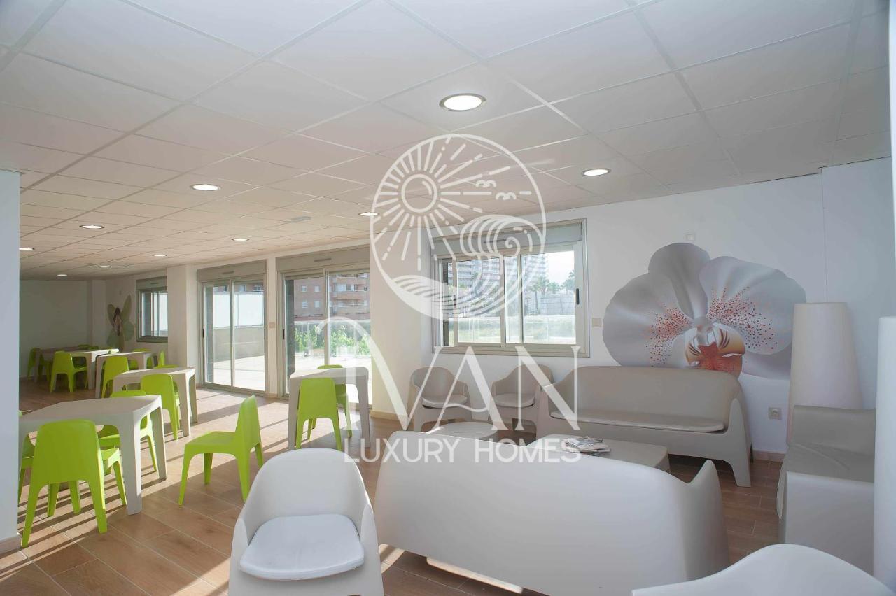 אורופסה דל מר Casa Bianca Ivan Luxury Homes 8ªpta Norte 1ªlinea מראה חיצוני תמונה