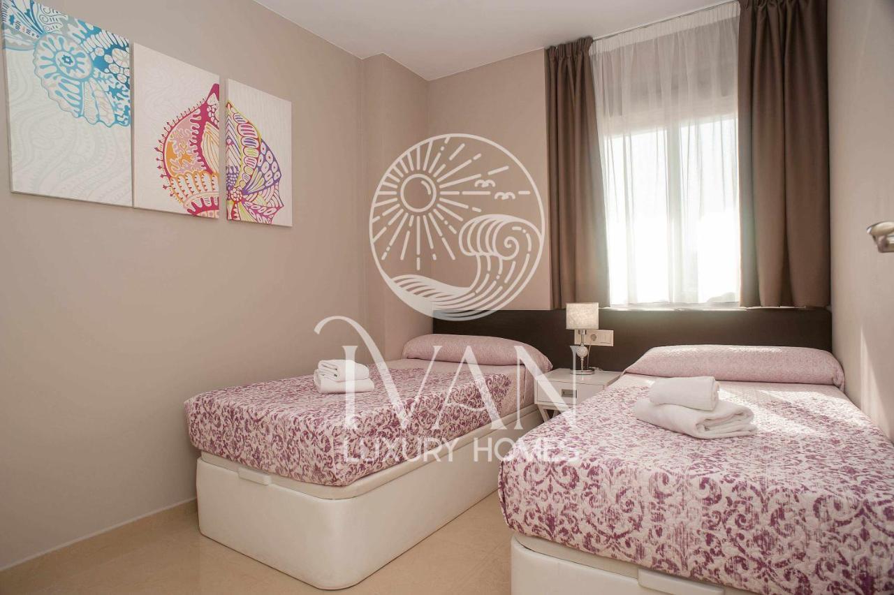 אורופסה דל מר Casa Bianca Ivan Luxury Homes 8ªpta Norte 1ªlinea מראה חיצוני תמונה