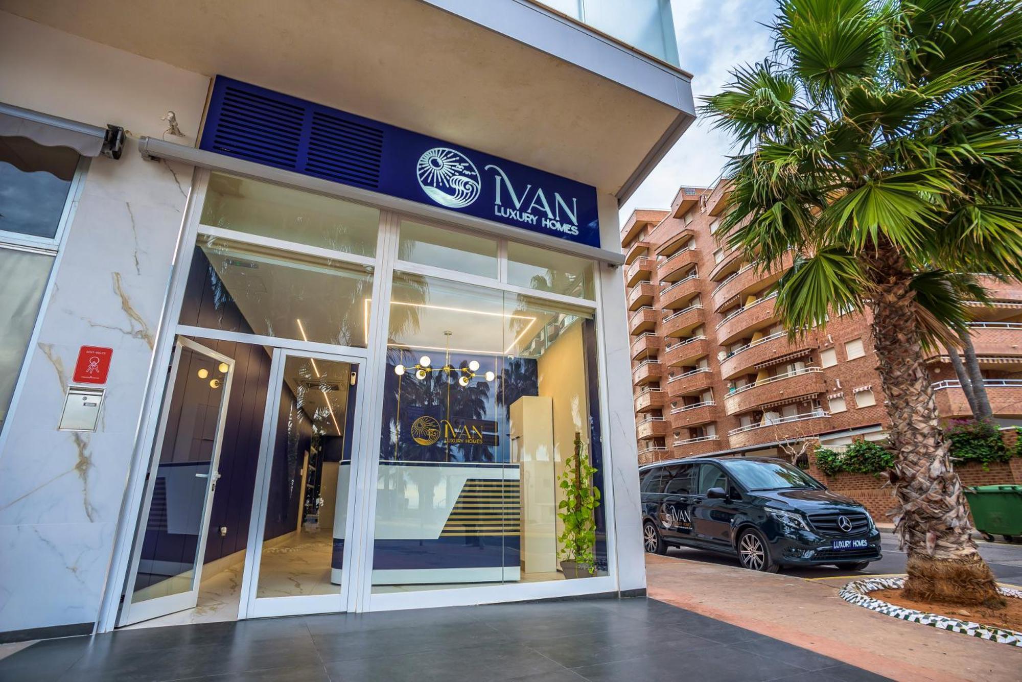 אורופסה דל מר Casa Bianca Ivan Luxury Homes 8ªpta Norte 1ªlinea מראה חיצוני תמונה